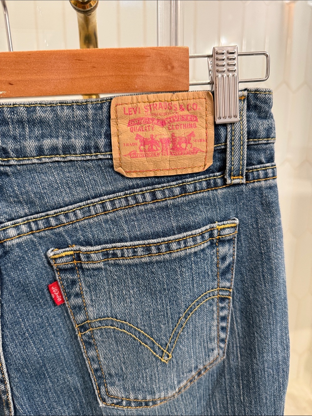 VINTAGE Levi's Light Blue Superlow Boot Cut Jeans - Picture 4 of 5